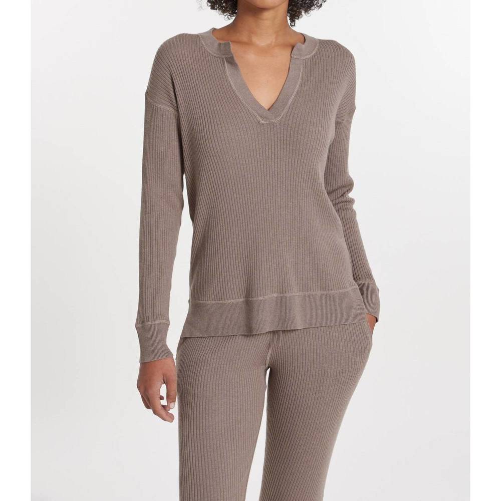 NEW LEIMERE cabo split neck top in hazelnut